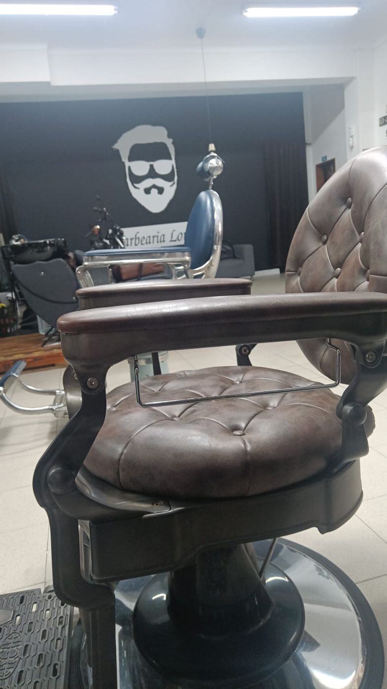 Interior da Barbearia Louro